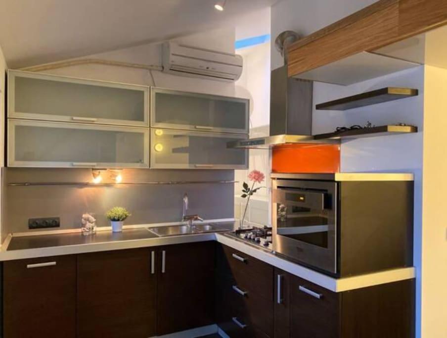Sky-View Apartmentin Perfect City Center Sofia Ngoại thất bức ảnh